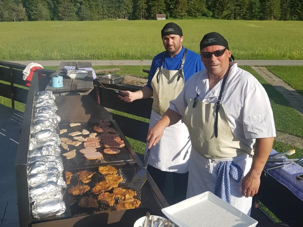hotel-schoenauerhof-fb-grillfest.jpg