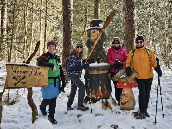 Winterwanderwoche mit Elke. Während zwei Wochen mit tollen Menschen herrliche Wanderungen erleben dürfen. Das Leben kann...